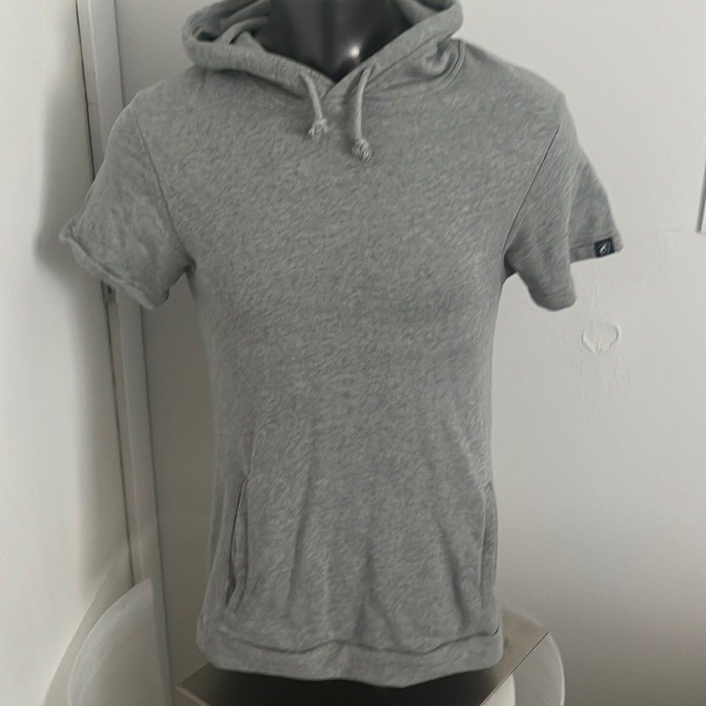 Alphalete men’s sweater medium